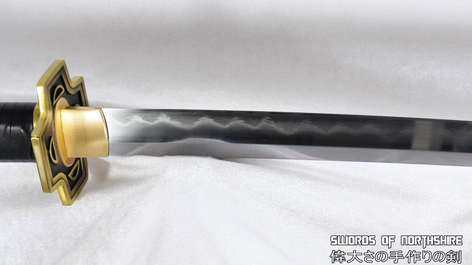 One Piece Yubashiri Roronoa Zoro Clay Tempered & Folded Steel Gyaku-Kobuse Katana Sword