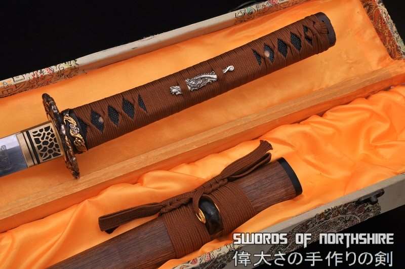 Hand Forged Folded Damascus Steel Clay Tempered Samurai Dragon