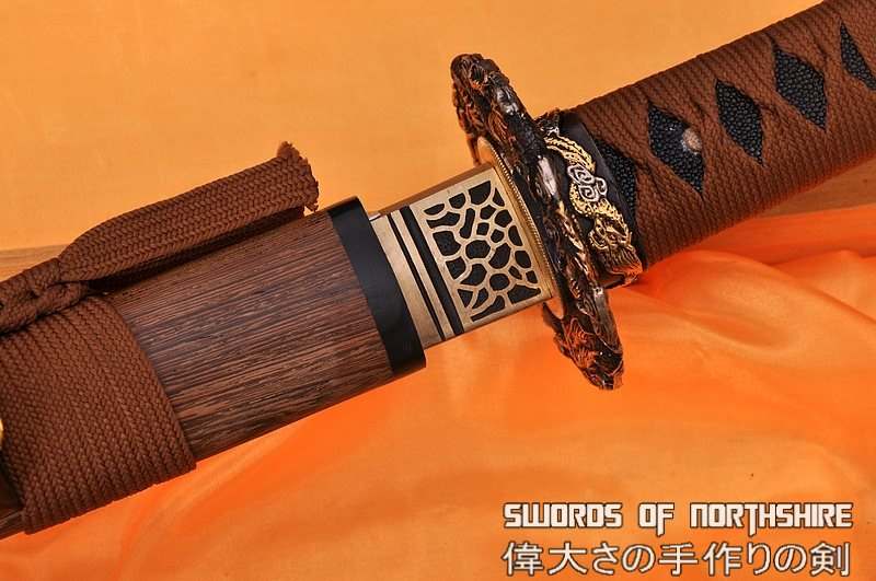 Hand Forged Folded Damascus Steel Clay Tempered Samurai Dragon