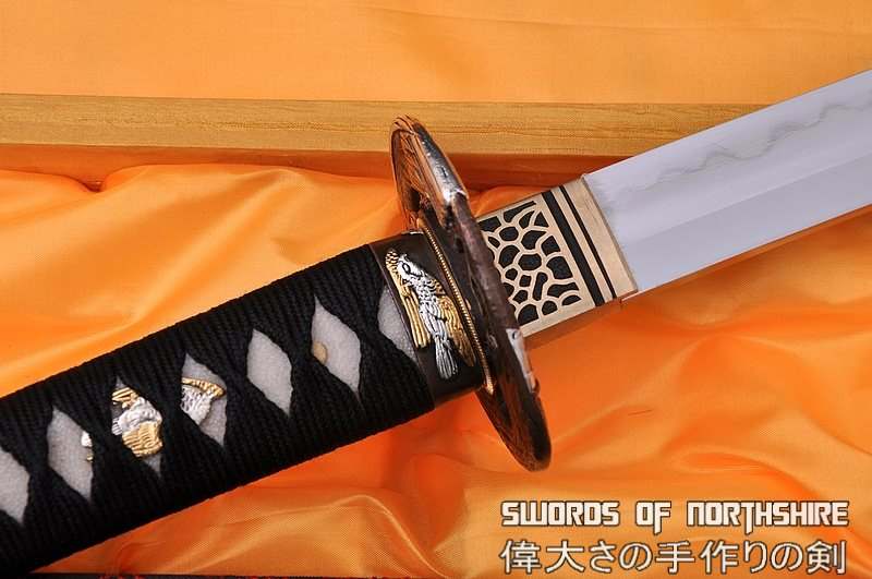 Hand Forged Folded Damascus Steel Clay Tempered Samurai Katana Eagle Sword