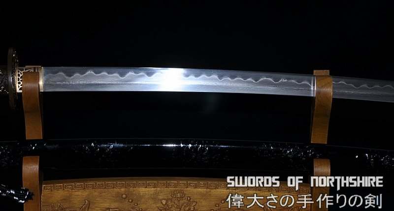Hand Forged Folded Damascus Steel Clay Tempered Gold Wave Samurai Katana Sword