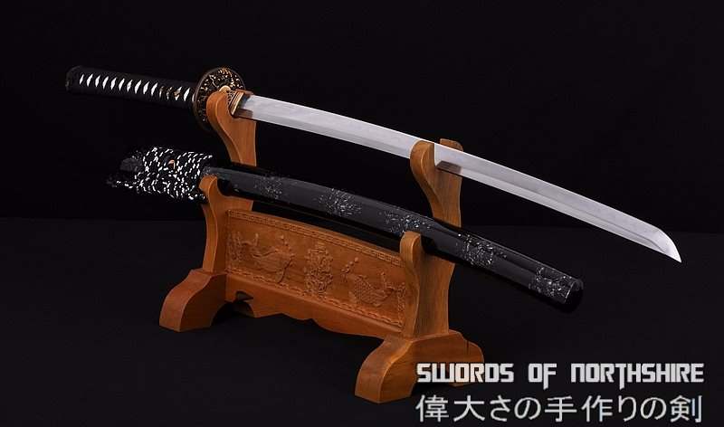 Hand Forged Folded Damascus Steel Clay Tempered Gold Wave Samurai