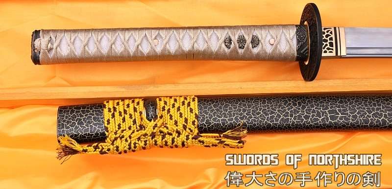 Hand Forged Folded Damascus Steel Clay Tempered Blade Floral Samurai Katana Sword