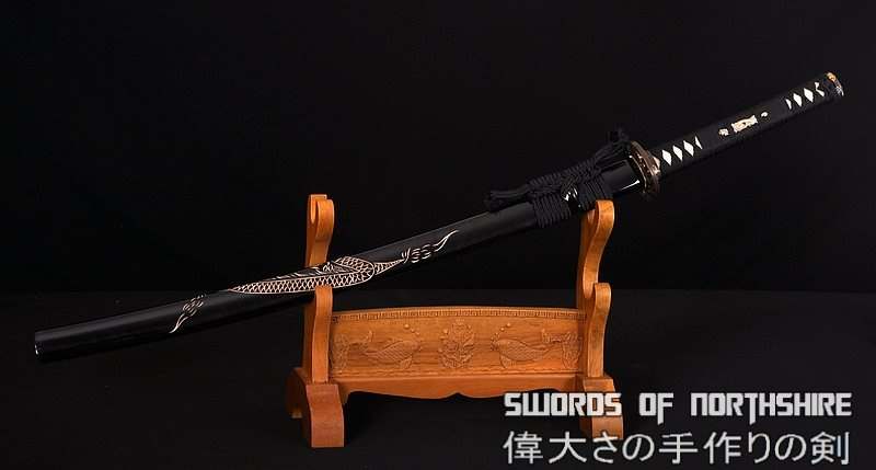 Hand Forged Folded Damascus Steel Clay Tempered Dragon Carving Samurai Katana Sword